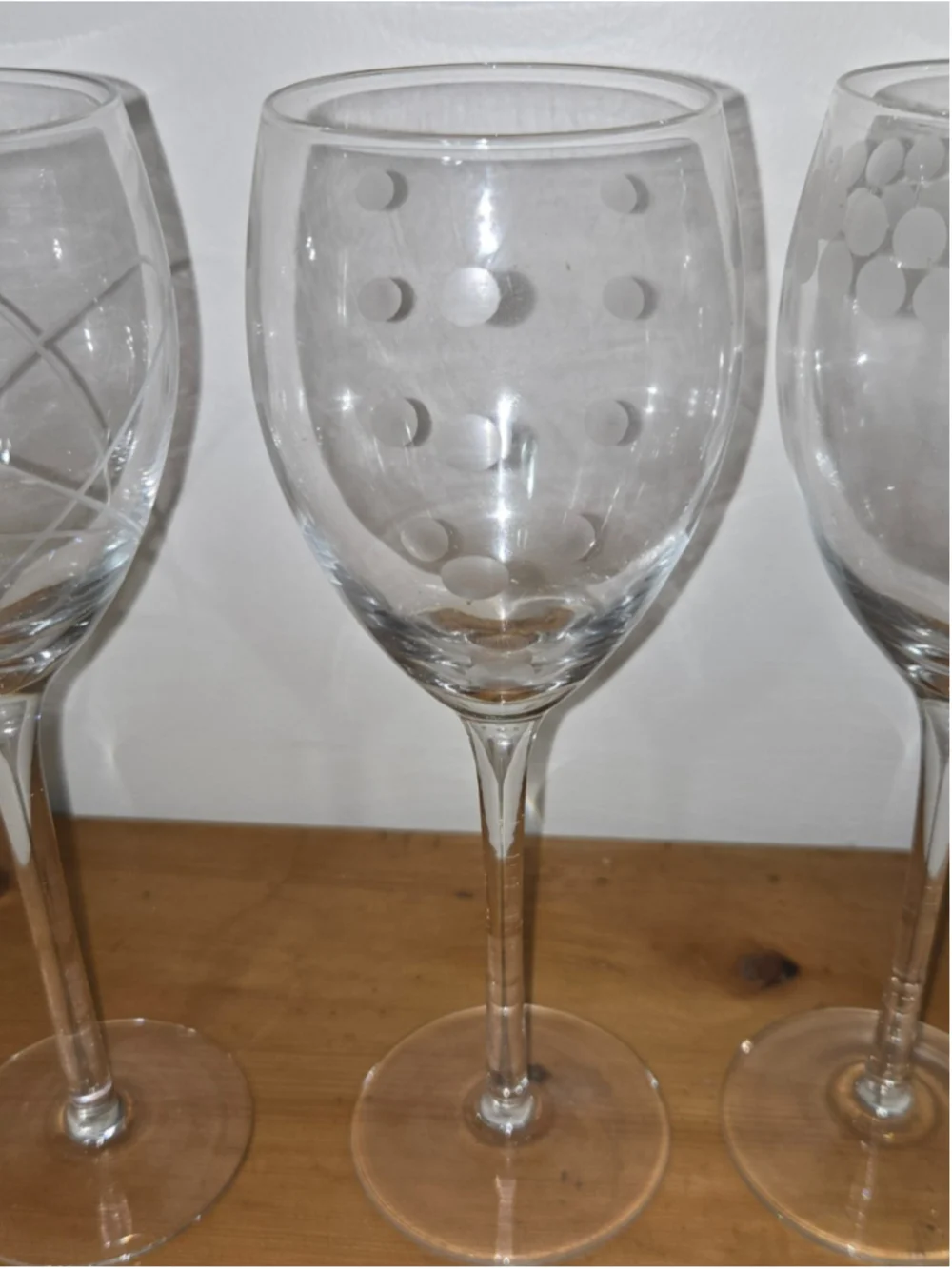 Vintage Pier 1 Imports Assorted Etched Wine Glasses Set of 4 Retired Never Used